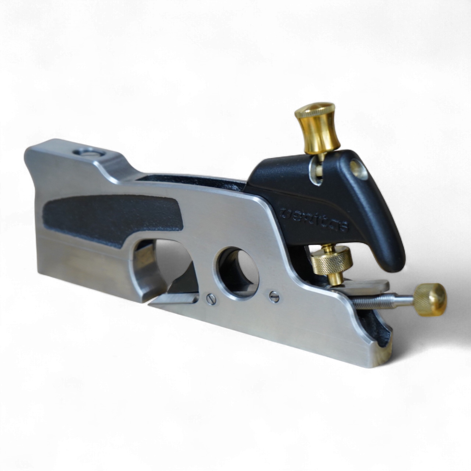 A boxed Veritas medium shoulder plane (05P41.01), with paperwork